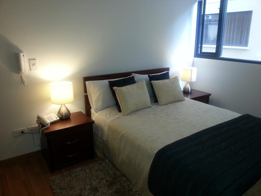 Suites Metropoli Edificio Torino Quito Extérieur photo