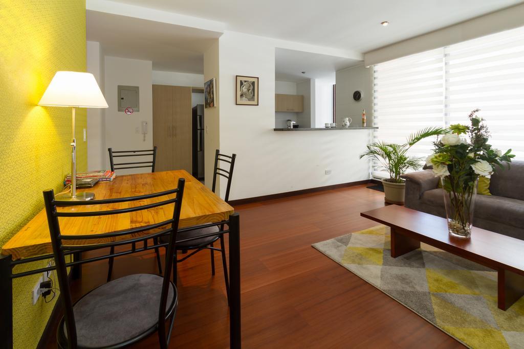 Suites Metropoli Edificio Torino Quito Extérieur photo