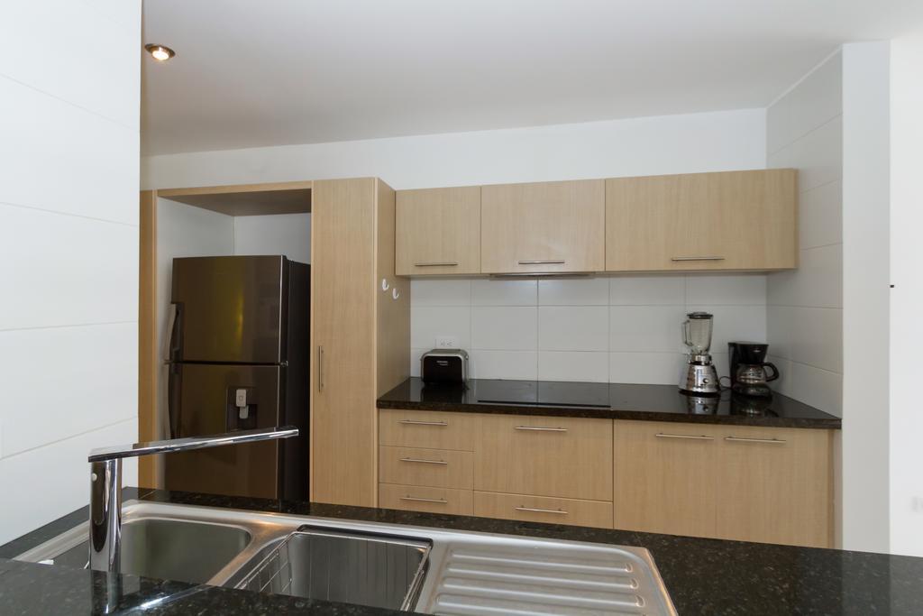 Suites Metropoli Edificio Torino Quito Extérieur photo
